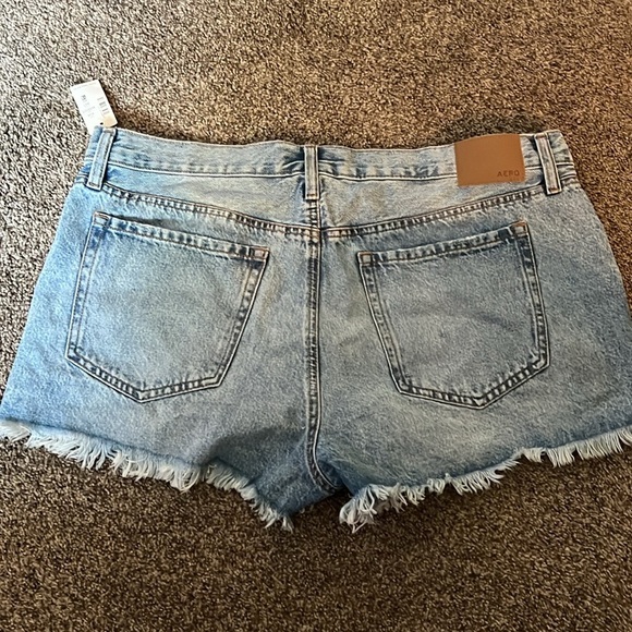 AERO Vintage High Rise Shorty 2.5” shorts - Picture 5 of 5